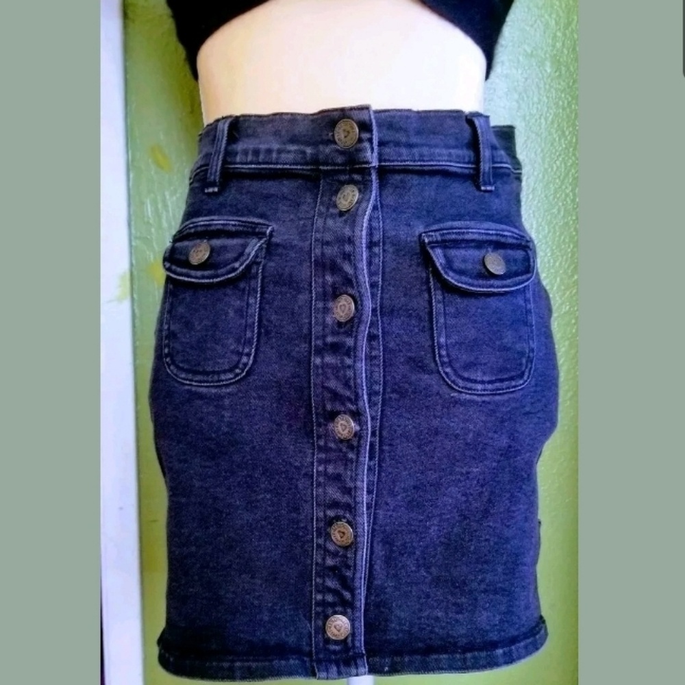 Vintage Betsey Johnson *Betseyville* denim skirt
